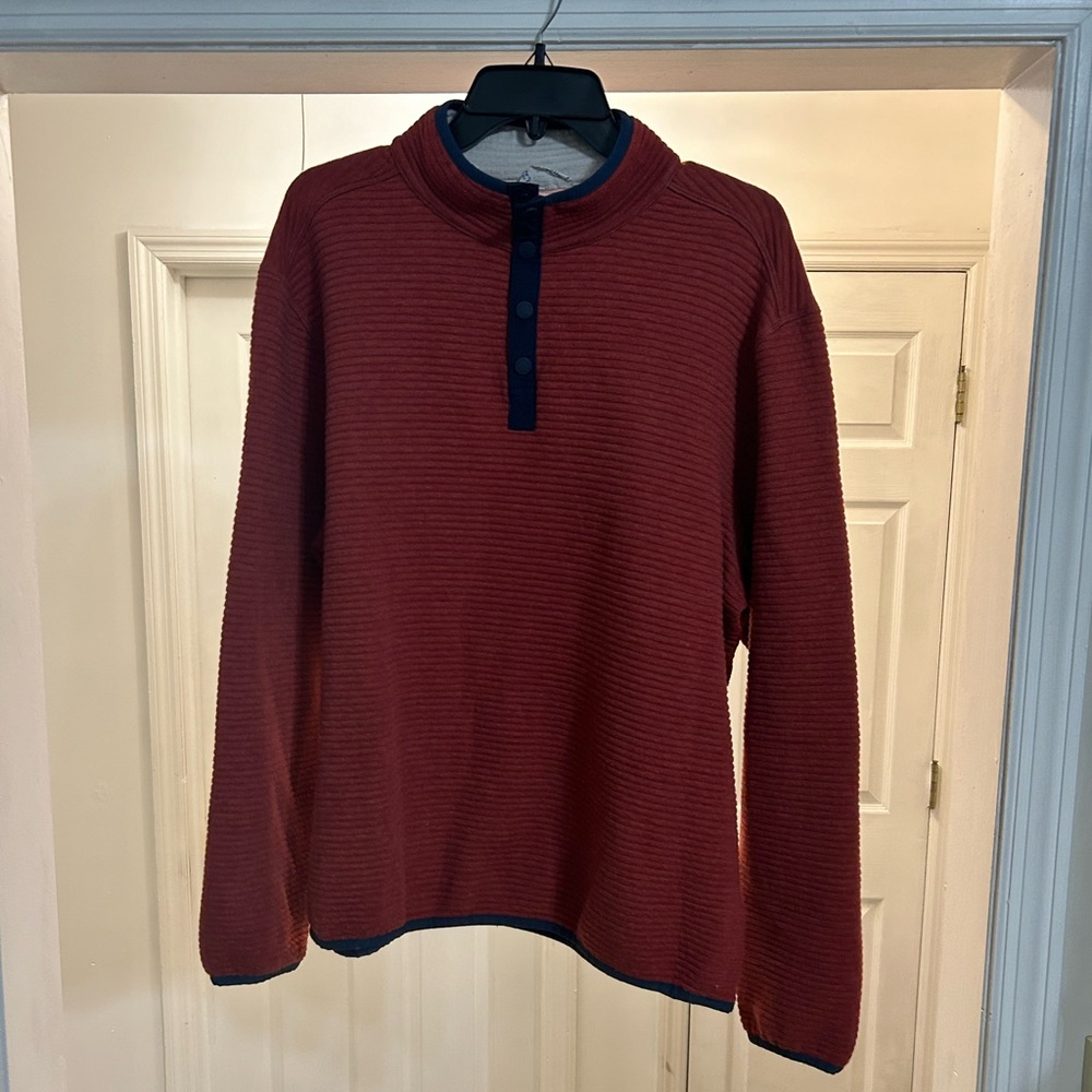 Southern Tide Pullover fleece
